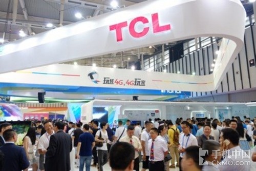 千元全网通4G手机 TCL P606L天翼展发布 