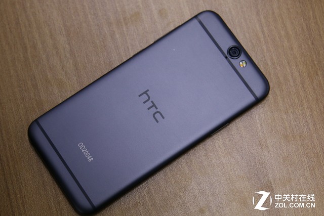 HTC One A9:精致贵族风范的中端机 