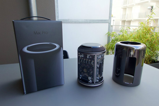 还有就是Mac Pro，这个自2013年发布以来，就一直被冷落的娃，在2016年，也将很有可能进行一些改进升级，将配备全新OS X系统。