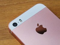 大屏才是王道 外媒评iPhone SE"逆潮流"