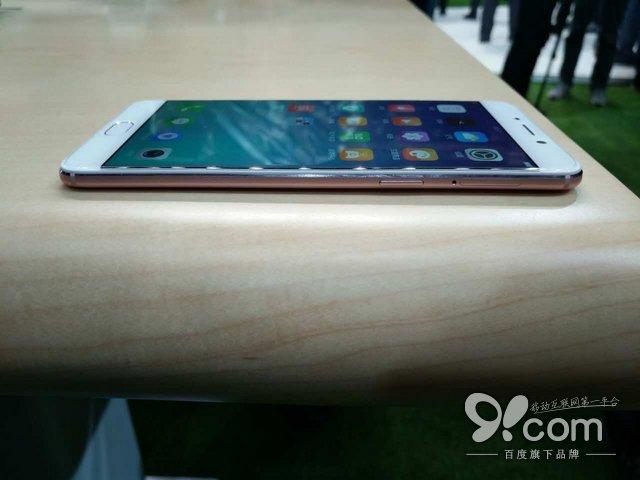 圆润均衡由内而外 OPPO R9抢先体验