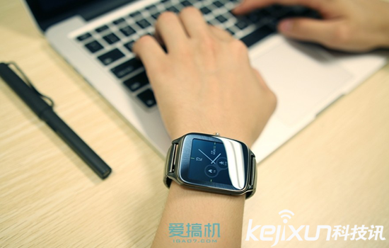 华硕ZenWatch2智能手表开箱评测 造型刚劲硬朗