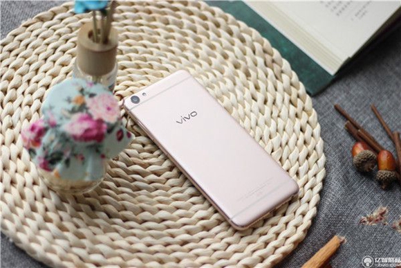 vivo X7