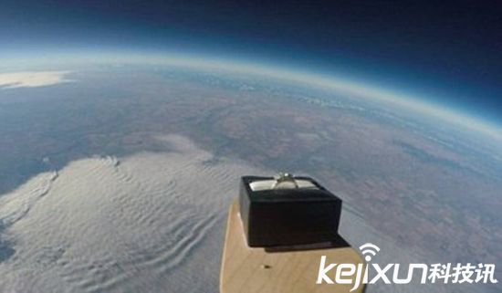 太空爱好者将馅饼送往太空 被大气层高温烤熟