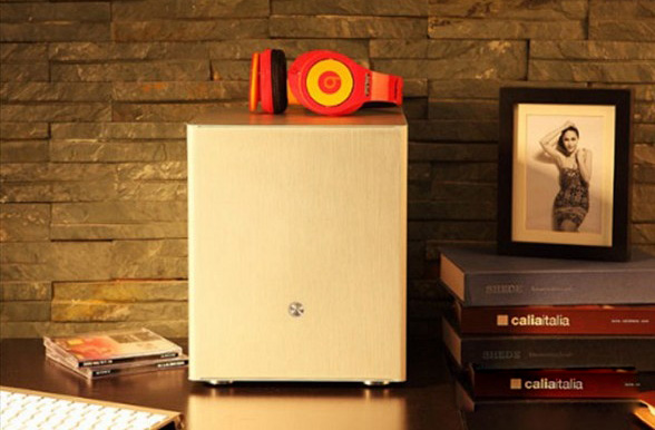 2000元A8-9600四核ITX主机配置推荐:外观漂亮 升级方便