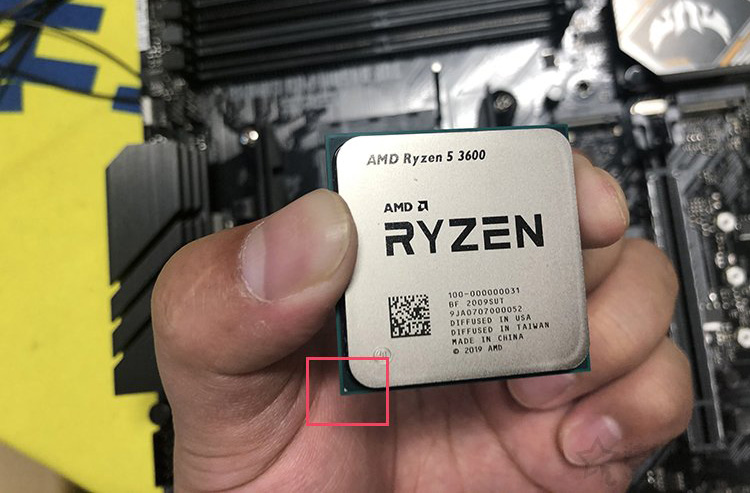 台式电脑CPU如何安装到主板上?intel和AMD CPU安装图解步骤教程