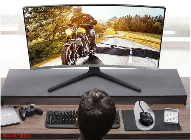 电脑直面屏和曲面屏显示器的区别对比,哪个更好?