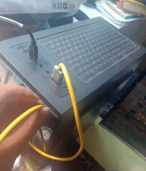 电脑通过USB数据线连接手机网络上网的方法