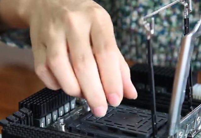 AMD锐龙Threadripper处理器怎么安装？锐龙Threadripper安装教程