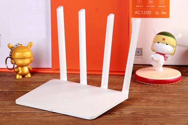 旧路由器用来扩展WiFi信号或当交换机的方法教程