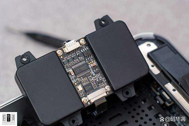 零刻GTi15 Ultra迷你主机拆解测评,重新定义迷你主机天花板