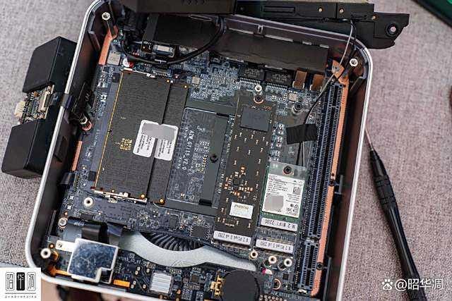 零刻GTi15 Ultra迷你主机拆解测评,重新定义迷你主机天花板