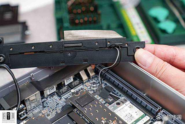 零刻GTi15 Ultra迷你主机拆解测评,重新定义迷你主机天花板