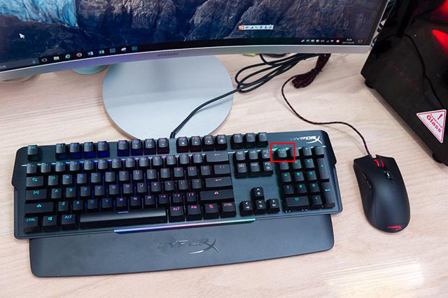 Win10开机默认关闭数字小键盘NumLock解决方法