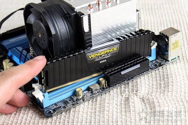 电脑增加内存条需要注意什么?电脑内存升级的注意事项