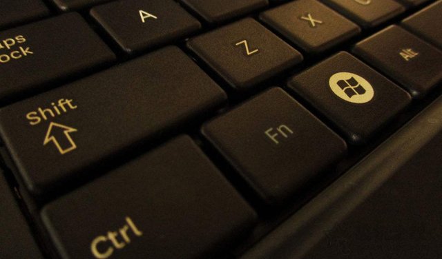 笔记本电脑键盘上的Fn键作用大全