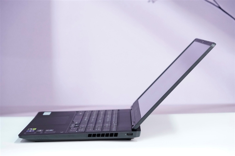 OMEN暗影精灵11游戏本评测:14代酷睿宝刀不老 配合RTX 50系显卡性价比凸显