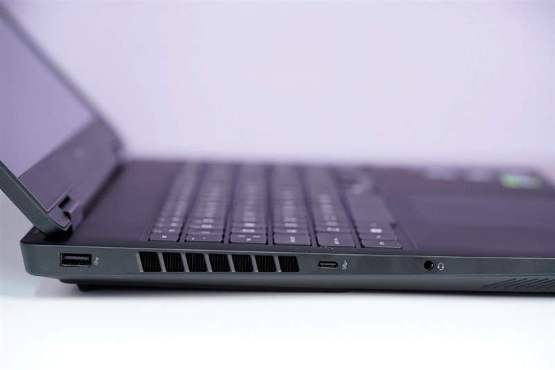 OMEN暗影精灵11游戏本评测:14代酷睿宝刀不老 配合RTX 50系显卡性价比凸显