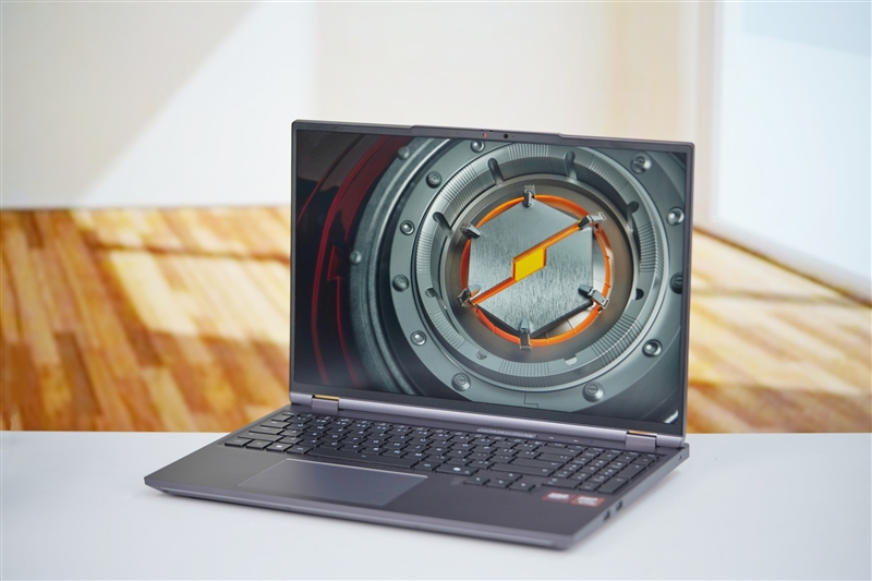 机械革命苍龙16 Ultra评测,锐龙9 9955HX3D加持的最强水冷游戏本