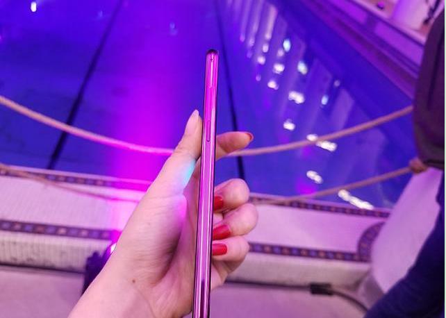 OPPO R17怎么截屏？OPPO R17长截图与部分截图方法 适用R17 Pro