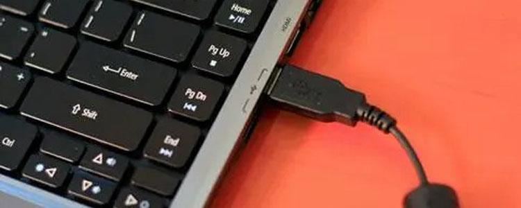 电脑键盘灯不亮的问题原因排查与解决方法详解