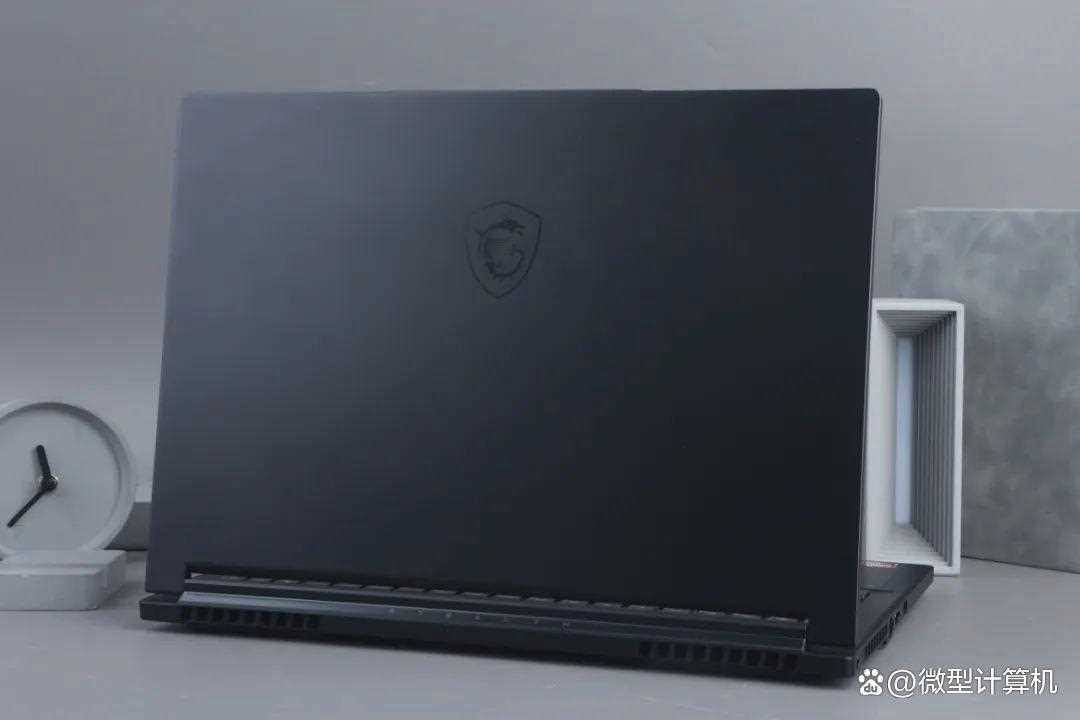 微星绝影16 AI+锐龙版笔记本测评 畅玩DeepSeek!
